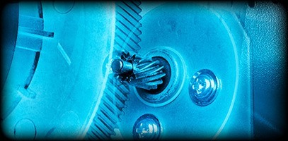 HELICAL GEARING WITH ANTI-BACKLASH